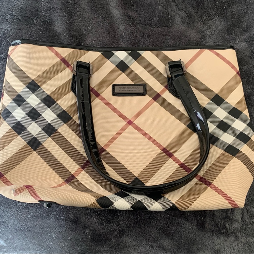 Knock off Burberry bag